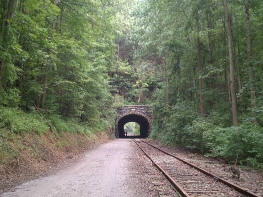Heritage_Railroad_Trail_County_Park_Howard_Tunnel